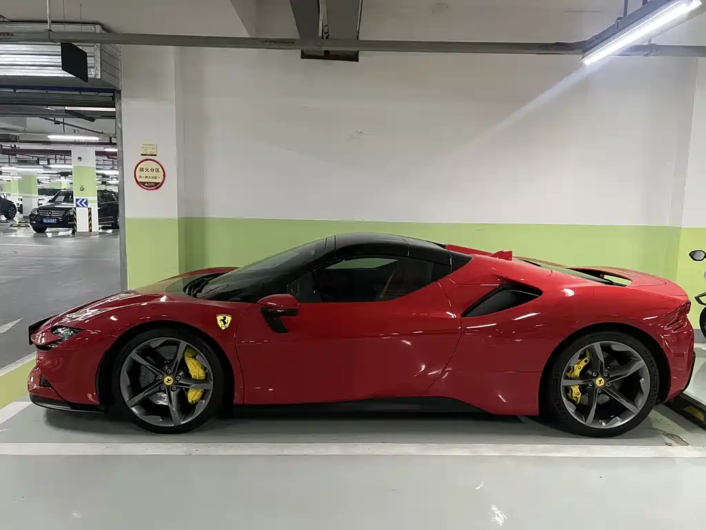 Ferrari SF90 2023 — фото 13