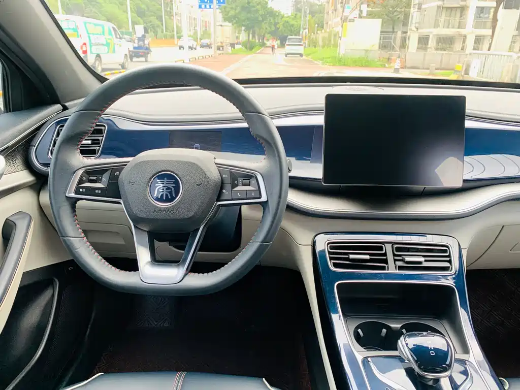 BYD Qin PLUS 2022 — фото 12
