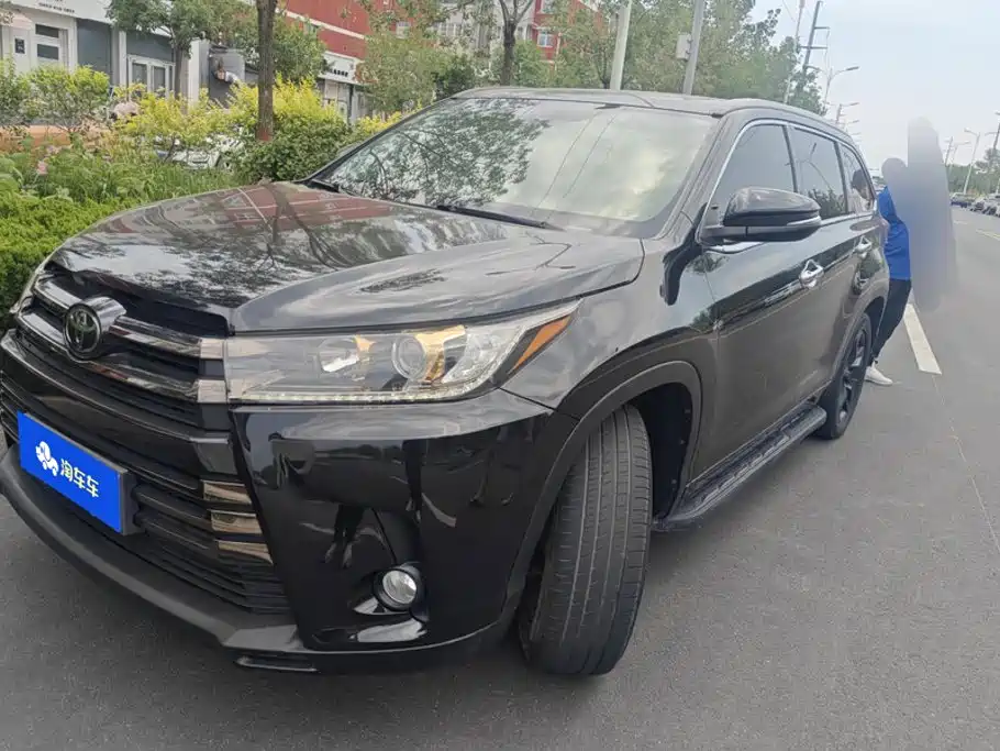 Toyota Highlander 2021
