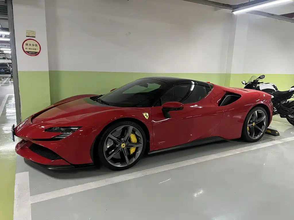 Ferrari SF90 2023 — фото 15