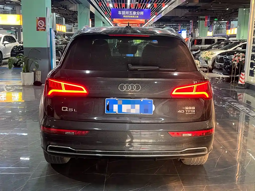 Audi Q5L 2019 — фото 4