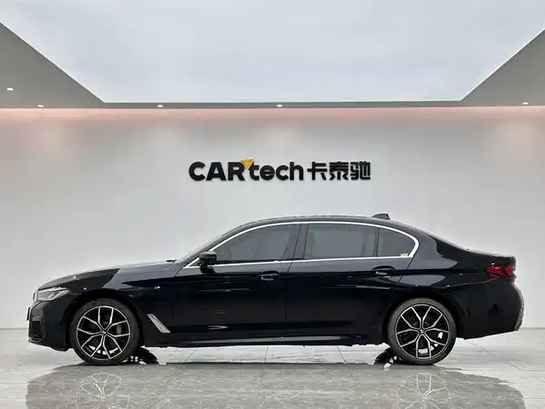 BMW 5 Series 2021