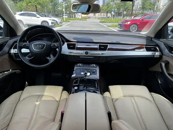 Audi A8 2012