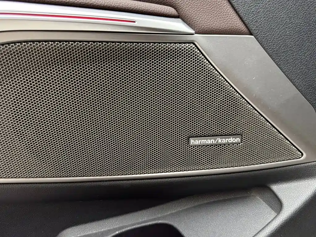 BMW 3 Series 2021 — фото 15