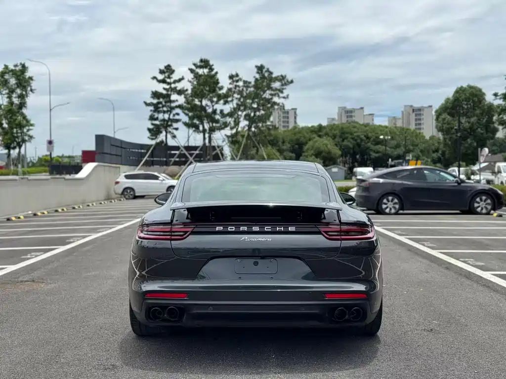 Porsche Panamera 2020 — фото 12