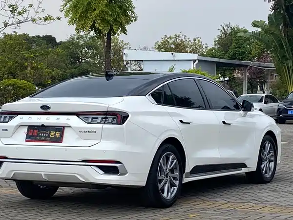 Ford Mondeo 2023
