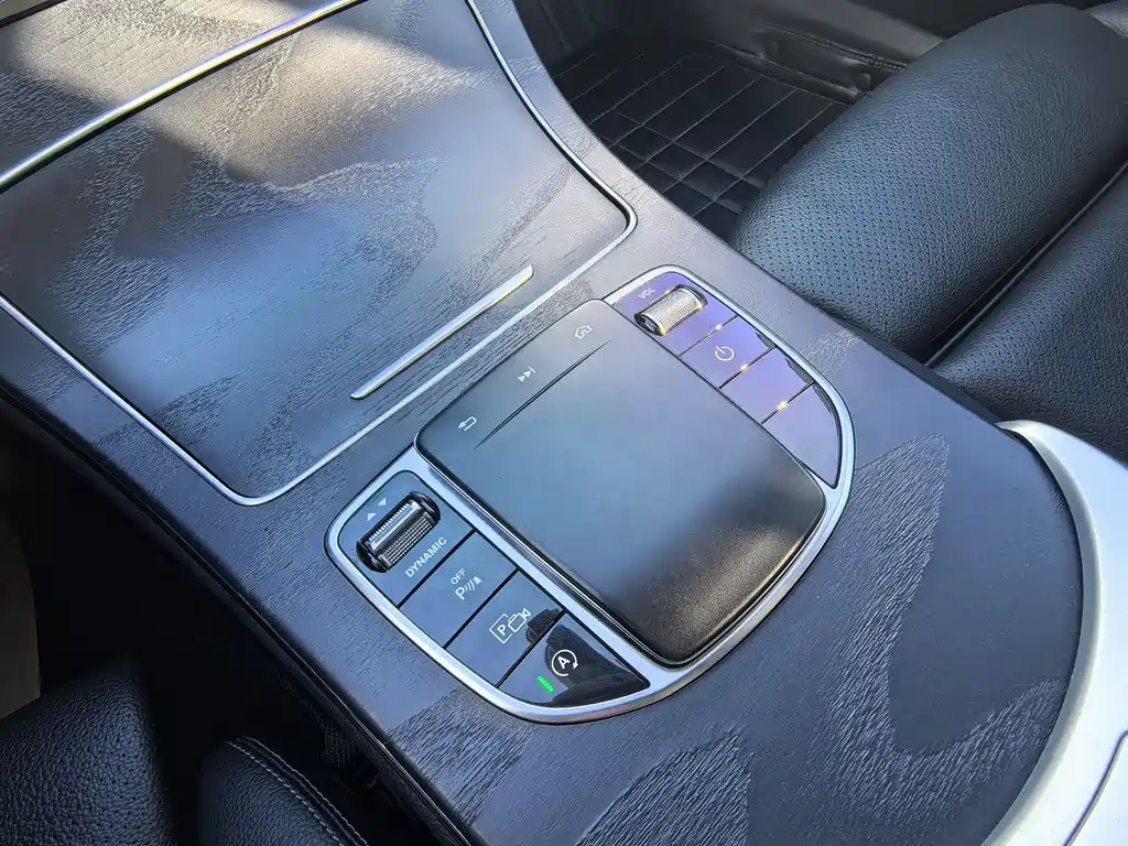 Mercedes-Benz C-Class 2019 — фото 12