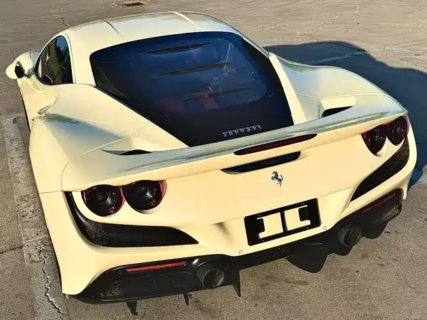 Ferrari F8 2019