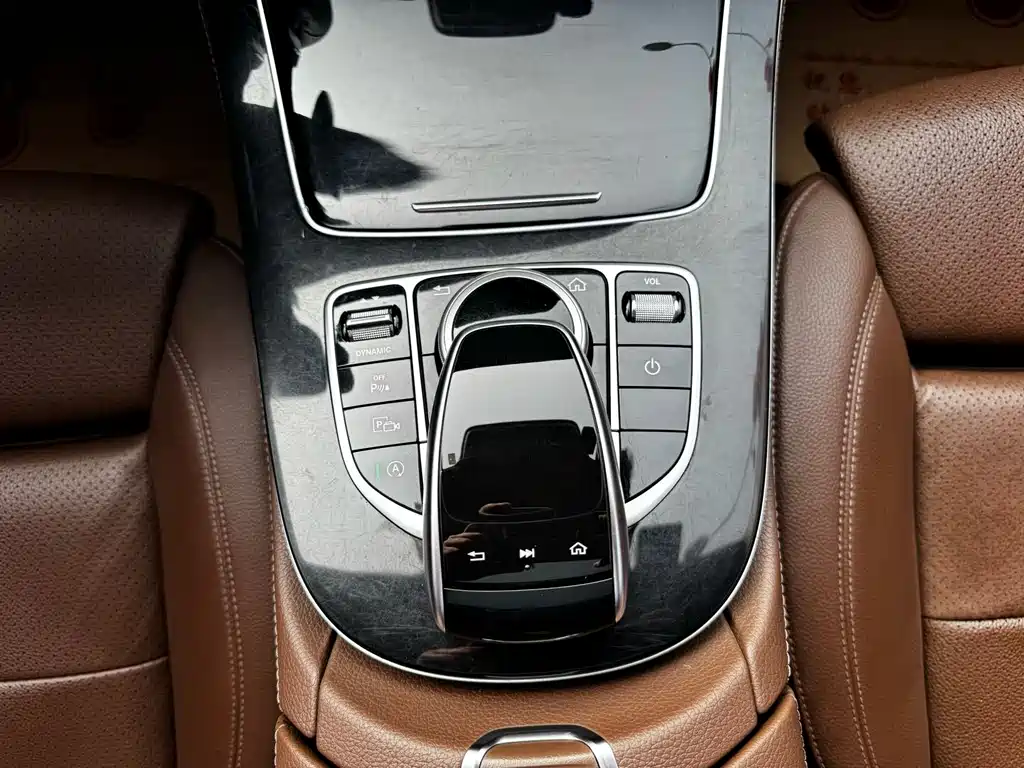 Mercedes-Benz E-Class 2016 — фото 19