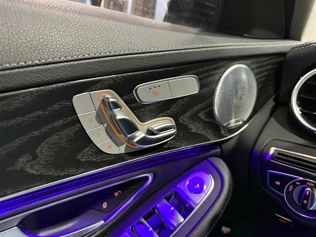 Mercedes-Benz C-Class 2020 — фото 18