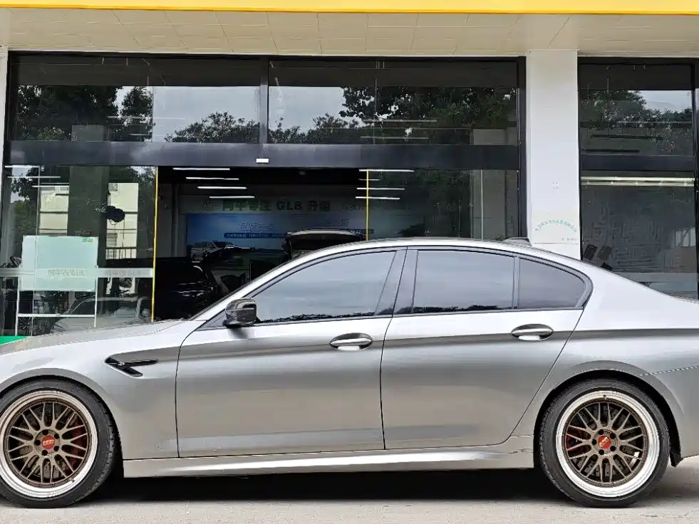BMW M5 2020 — фото 3