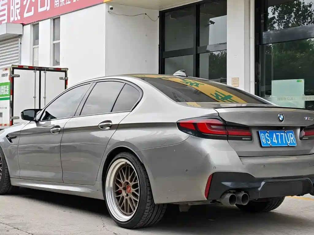 BMW M5 2020 — фото 4