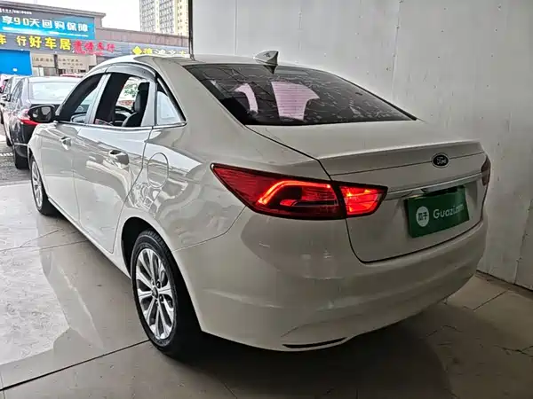 Ford Escort 2018