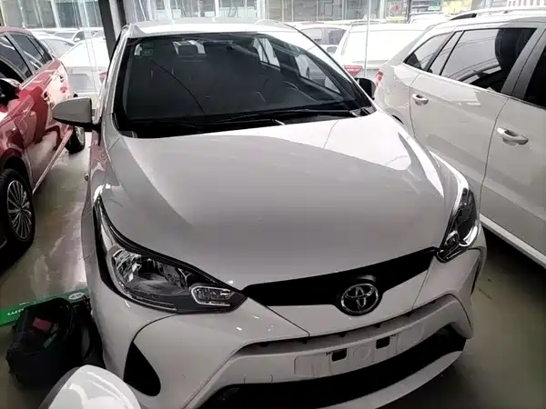 Toyota Yaris L 2019