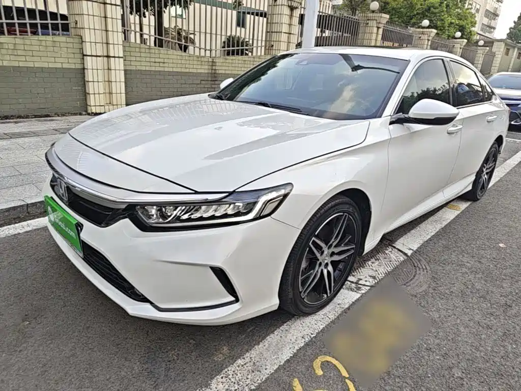 Honda Inspire 2022 — фото 1