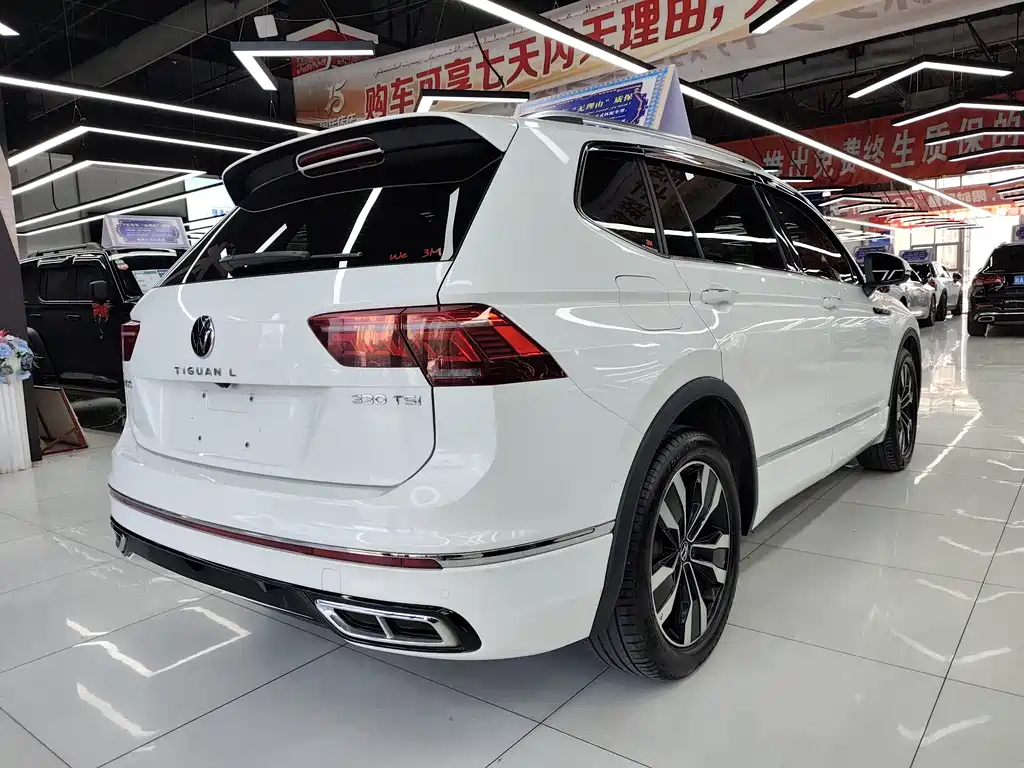 Volkswagen Tiguan L 2022 — фото 9