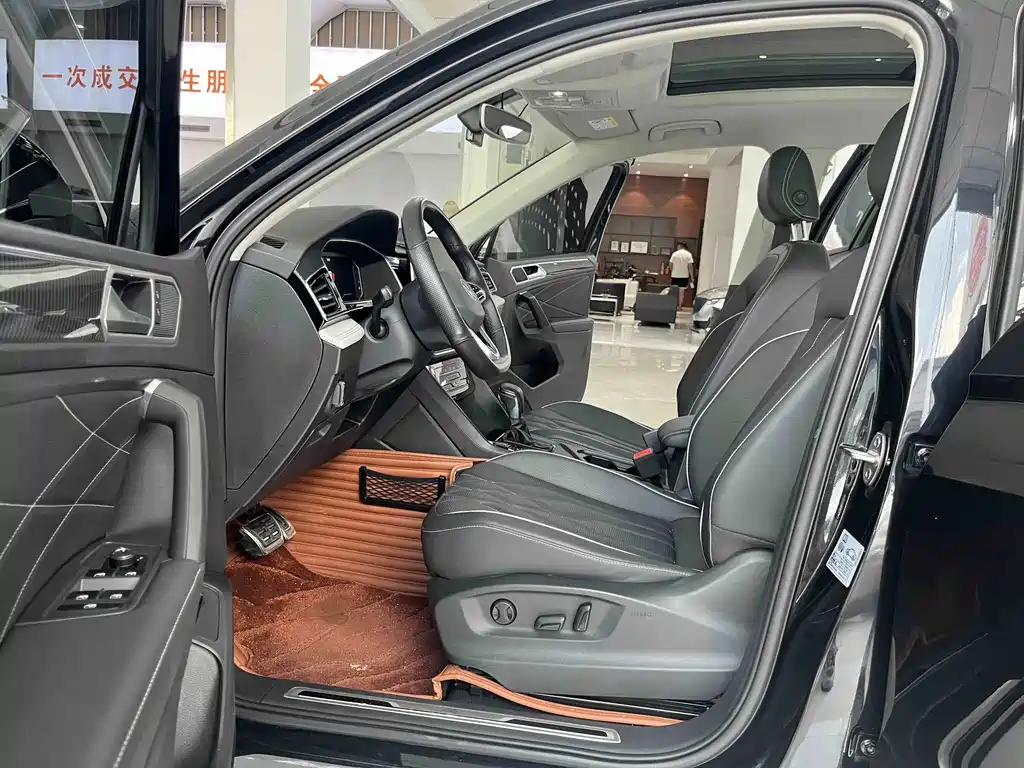 Volkswagen Tiguan L 2021