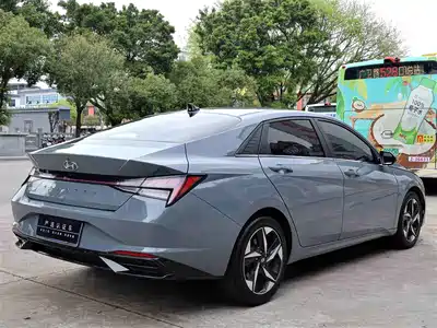 Hyundai Elantra 2021