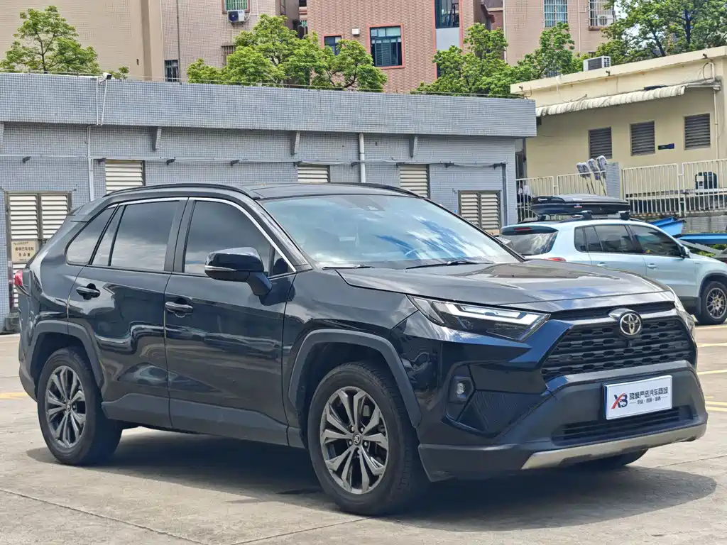 Toyota RAV4 2024