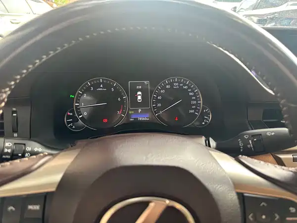 Lexus ES 2018