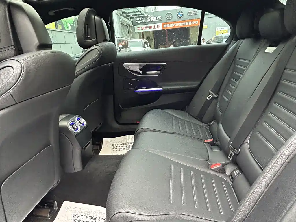Mercedes-Benz C-Class 2022