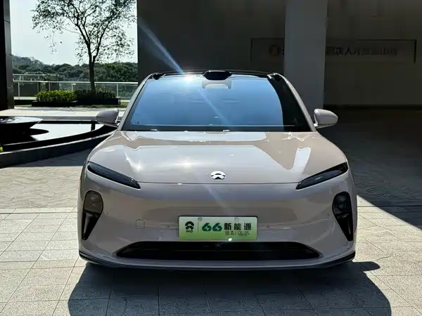 NIO ET5 2024
