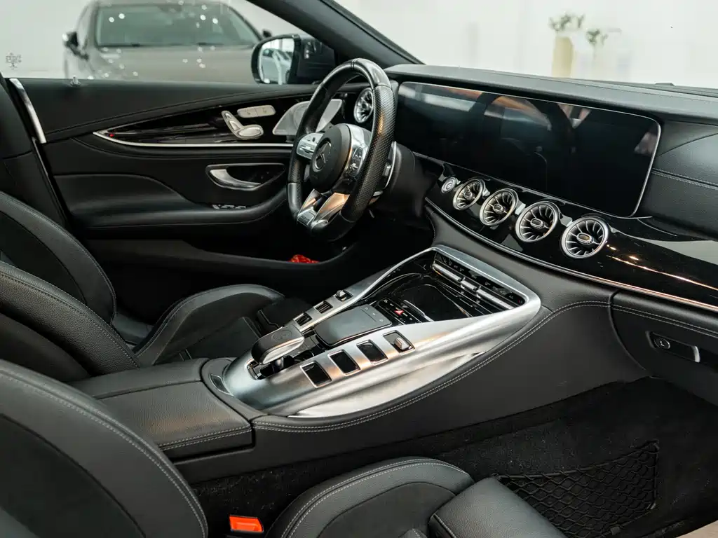 Mercedes-Benz AMG GT 2020 — фото 11
