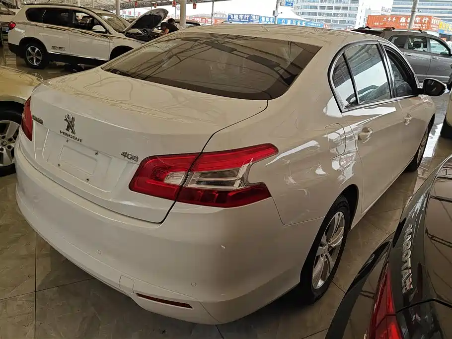 Peugeot 408 2015 — фото 3
