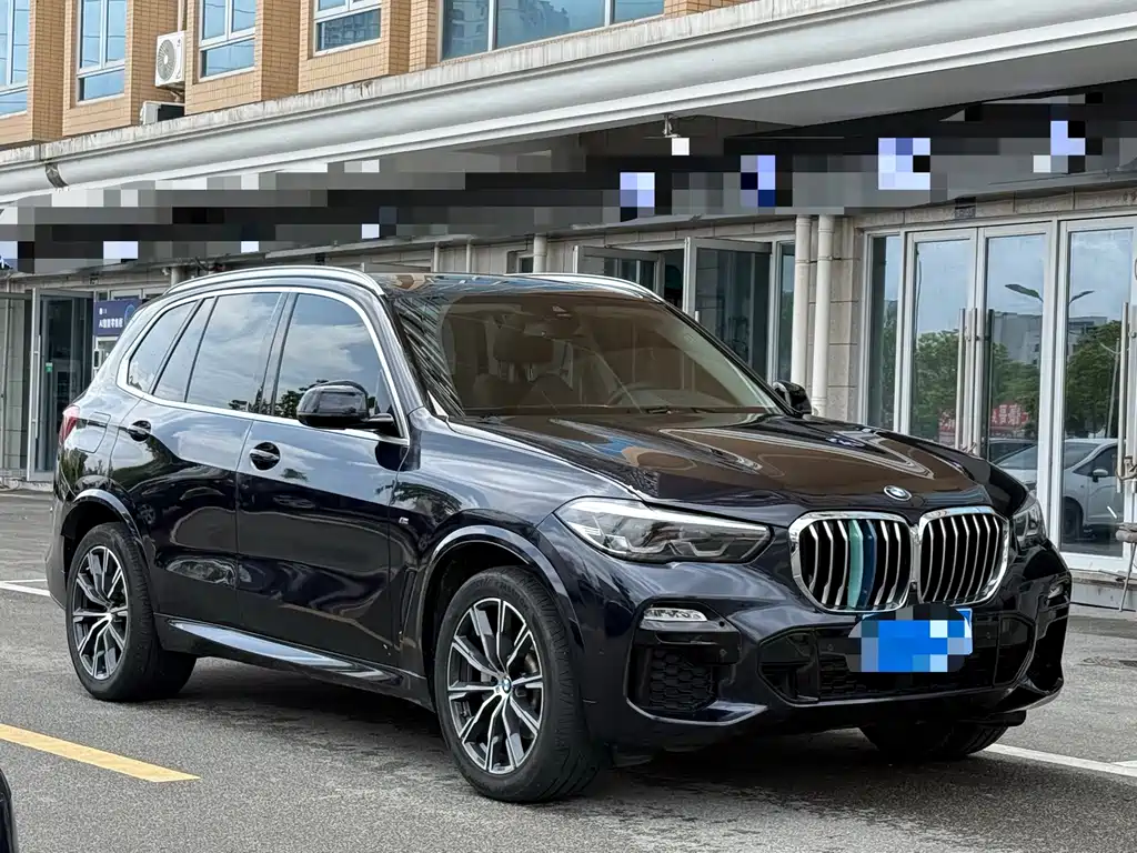 BMW X5 2020 — фото 1