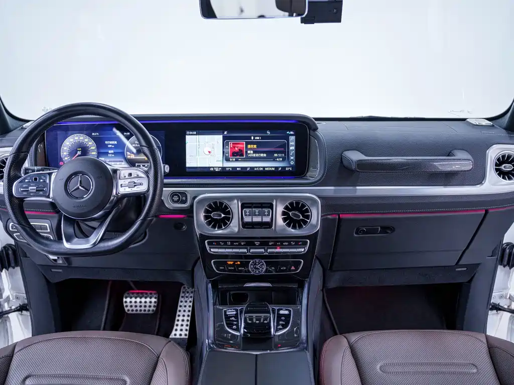 Mercedes-Benz G-Class 2022 — фото 15