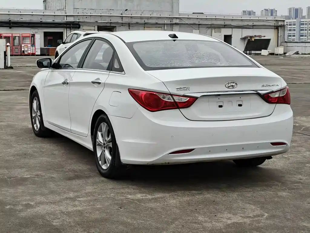 Hyundai Sonata 2013 — фото 5