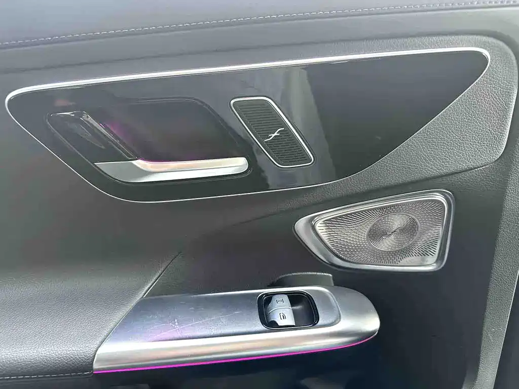 Mercedes-Benz C-Class 2022 — фото 12