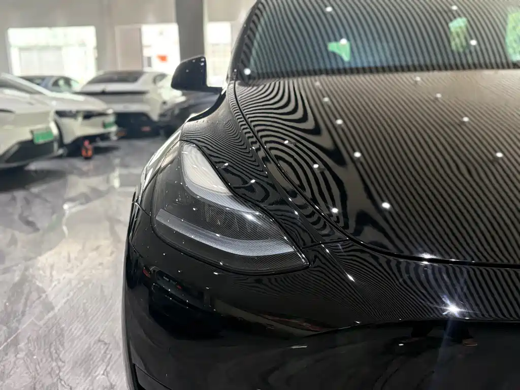 Tesla Model Y 2023 — фото 24