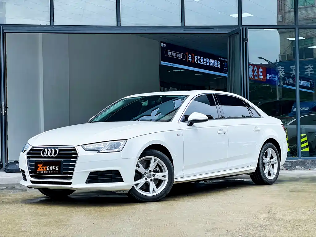 Audi A4L 2017 — фото 1