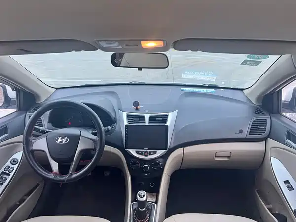 Hyundai Accent 2016