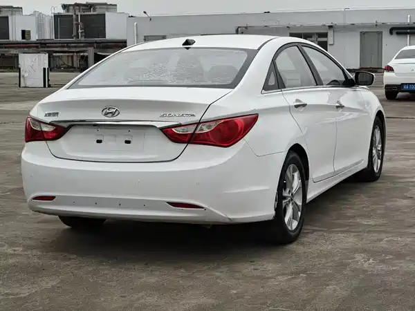 Hyundai Sonata 2013