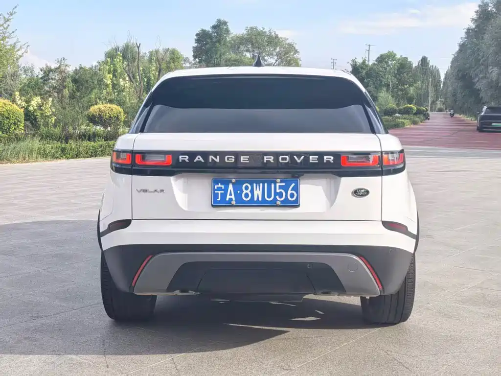 Land Rover Range Rover Velar 2023 — фото 8