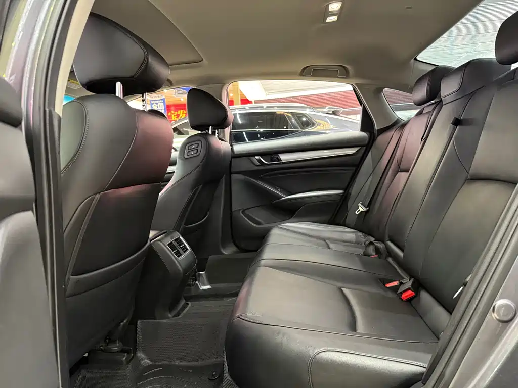 Honda Accord 2021 — фото 16