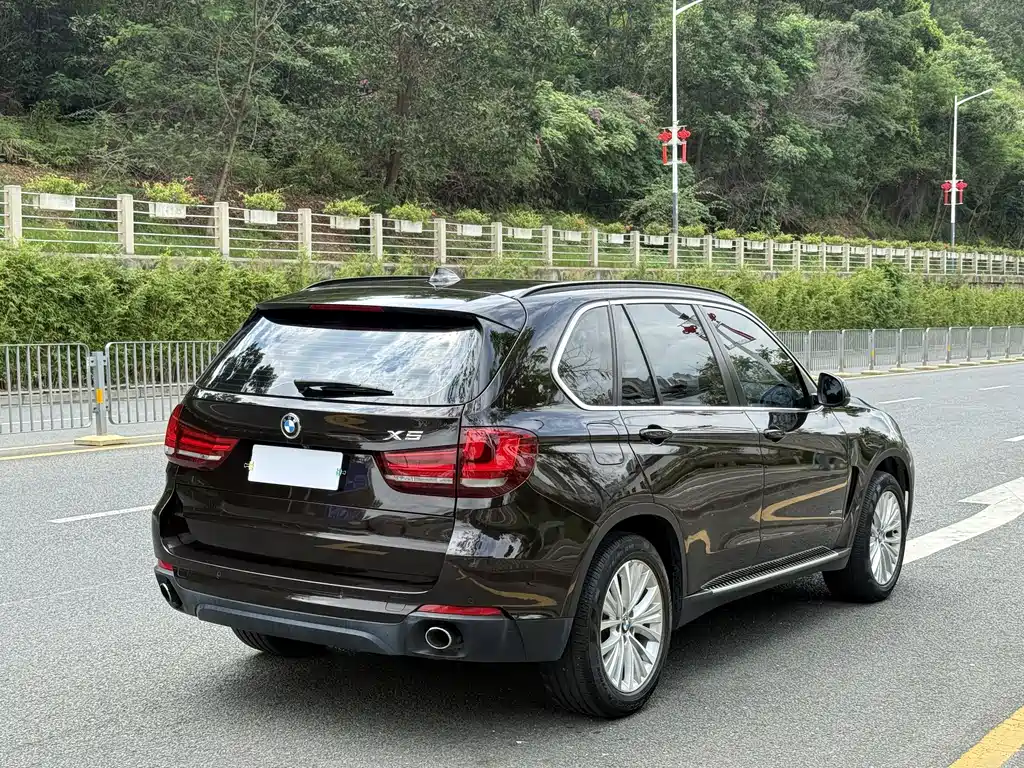 BMW X5 2016 — фото 7