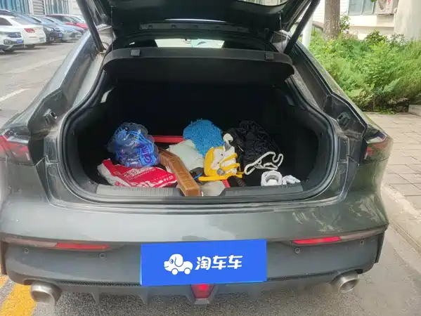 Changan UNI-V 2024