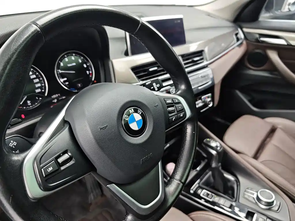 BMW X1 New Energy 2018 — фото 9