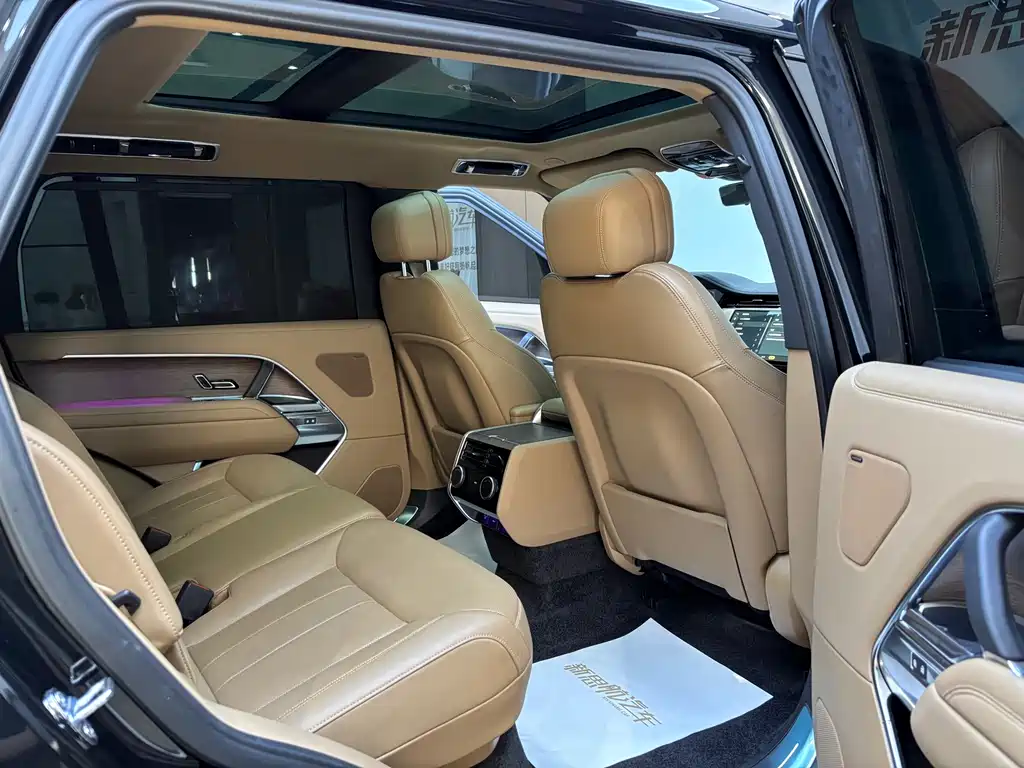 Land Rover Range Rover 2025 — фото 12