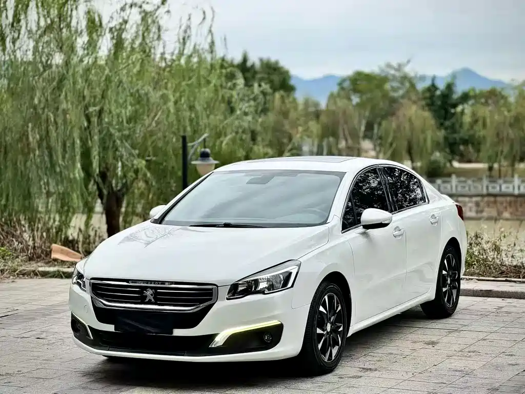 Peugeot 508 2016 — фото 1