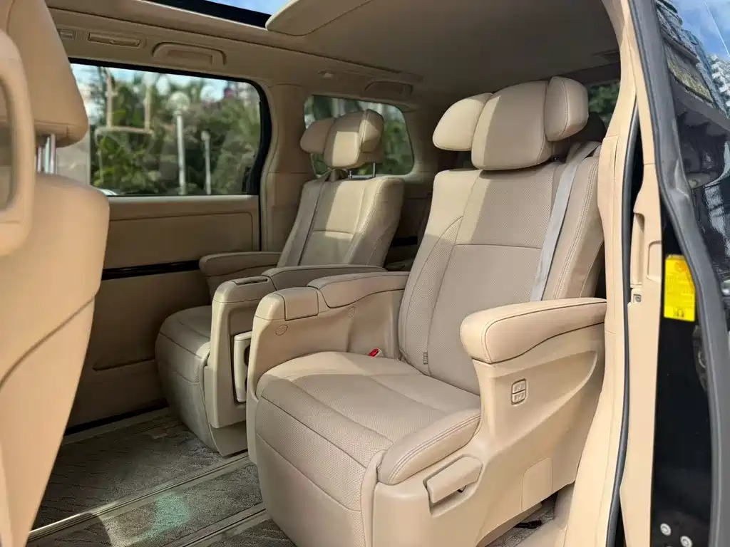 Toyota Alphard 2015 — фото 7