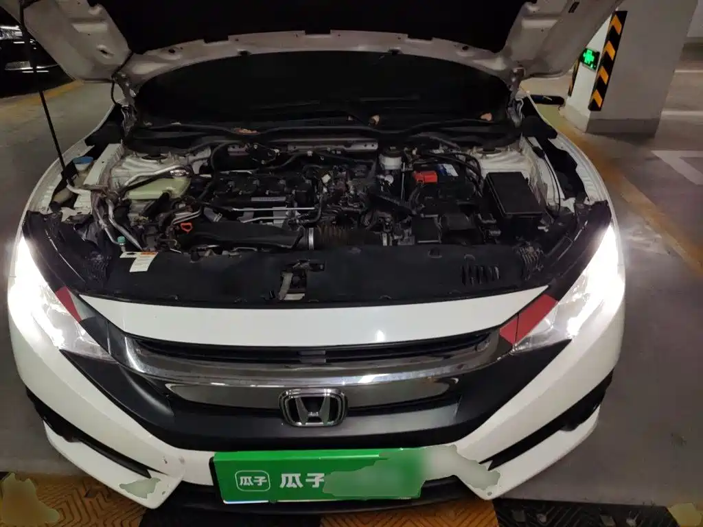 Honda Civic 2016 — фото 11