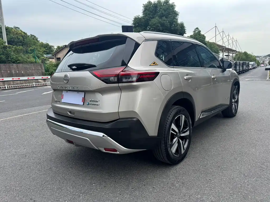 Nissan X-Trail 2023 — фото 5
