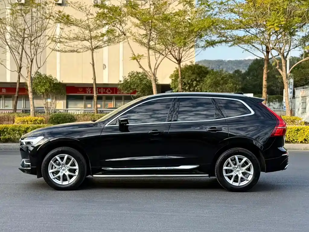 Volvo XC60 2020 — фото 5