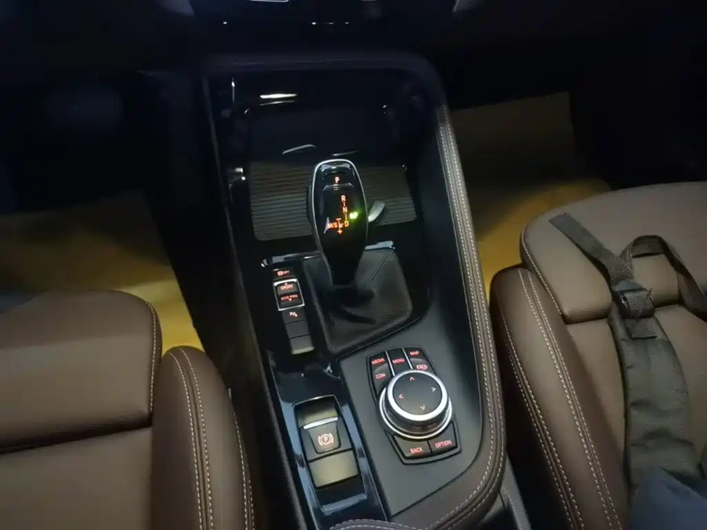 BMW X2 2022 — фото 14