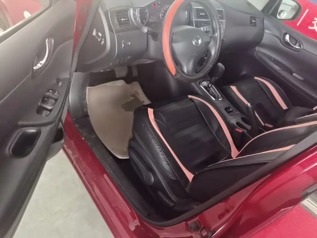 Nissan Tiida 2015 — фото 15