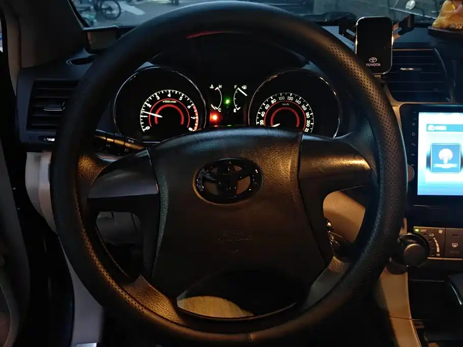 Toyota Highlander 2013 — фото 15